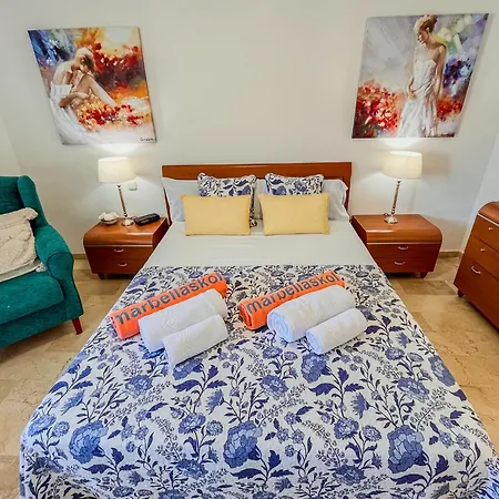 Apartamento Spacious Two Bedroom In Centre *
