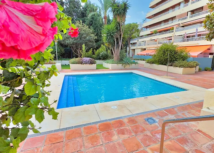 Spacious Two Bedroom In Centre Apartment Marbella
